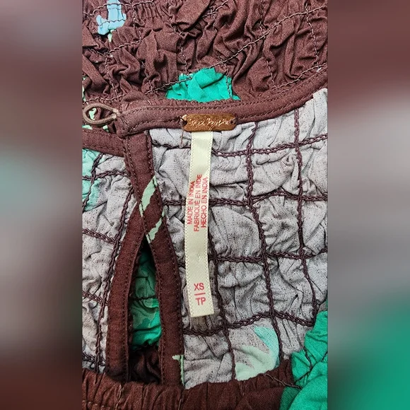 Free People Chocolate Smocked Floral Carino Top - Picture 10 of 11